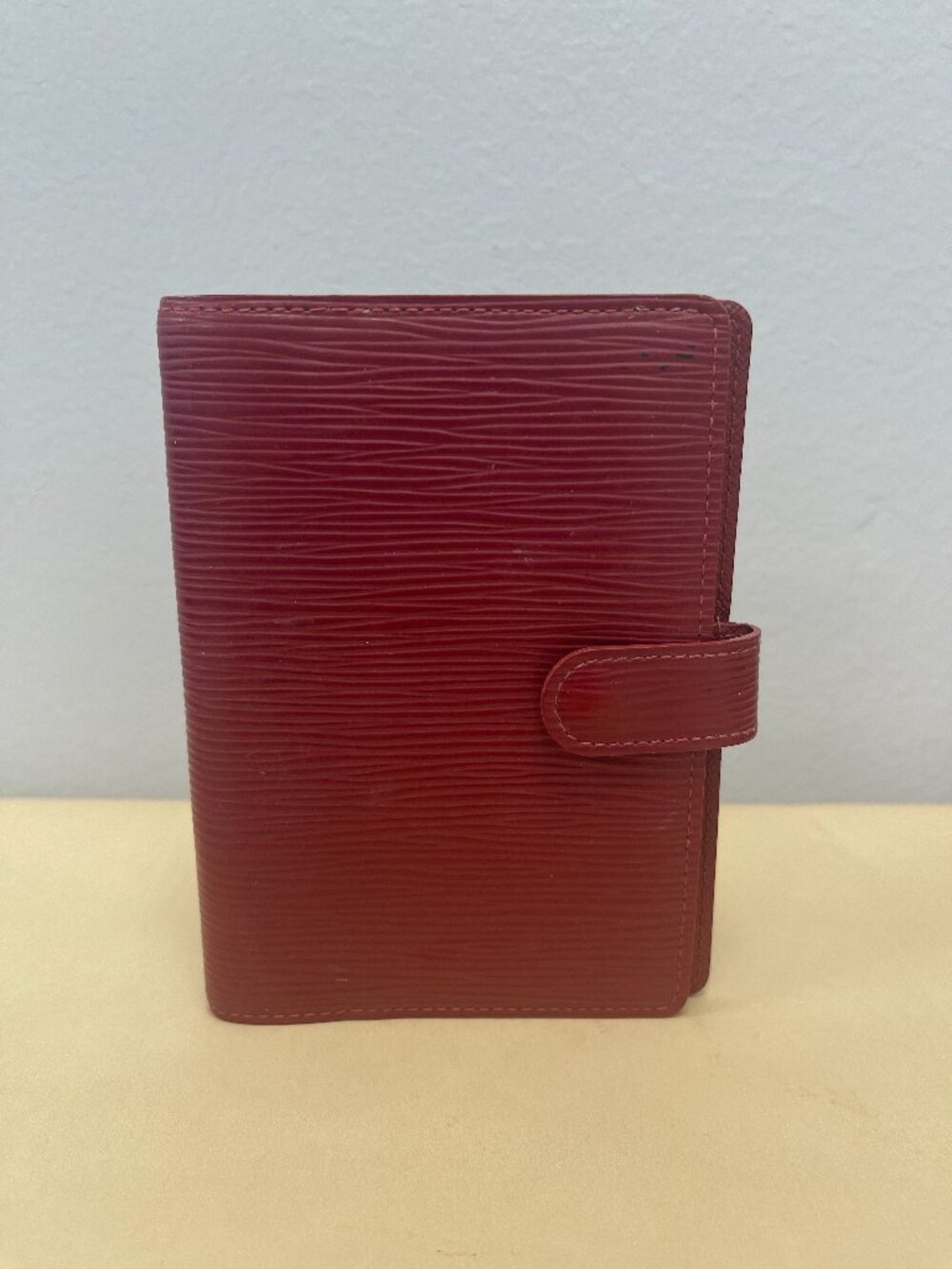 Louis Vuitton Burgundy Epi Leather 6-Ring Agenda Passport Holder - Preowned